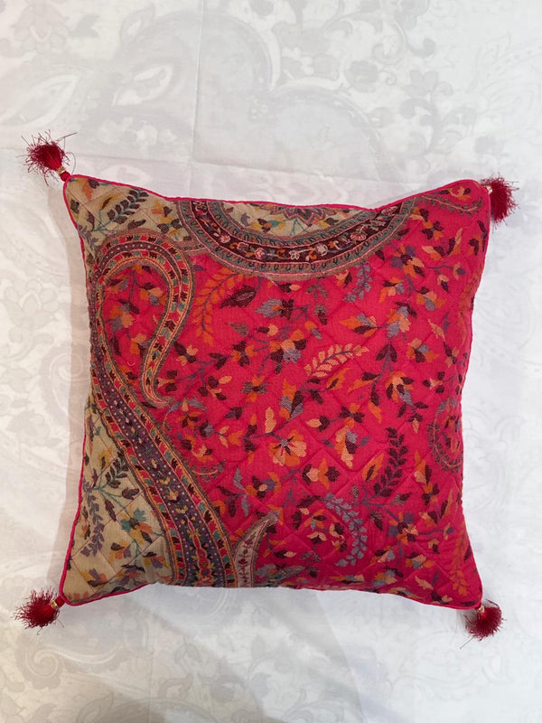 Big Paisley Leaf Kani Cushion