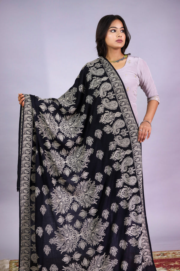 Fine Wool Paisley Embroidery Shawl