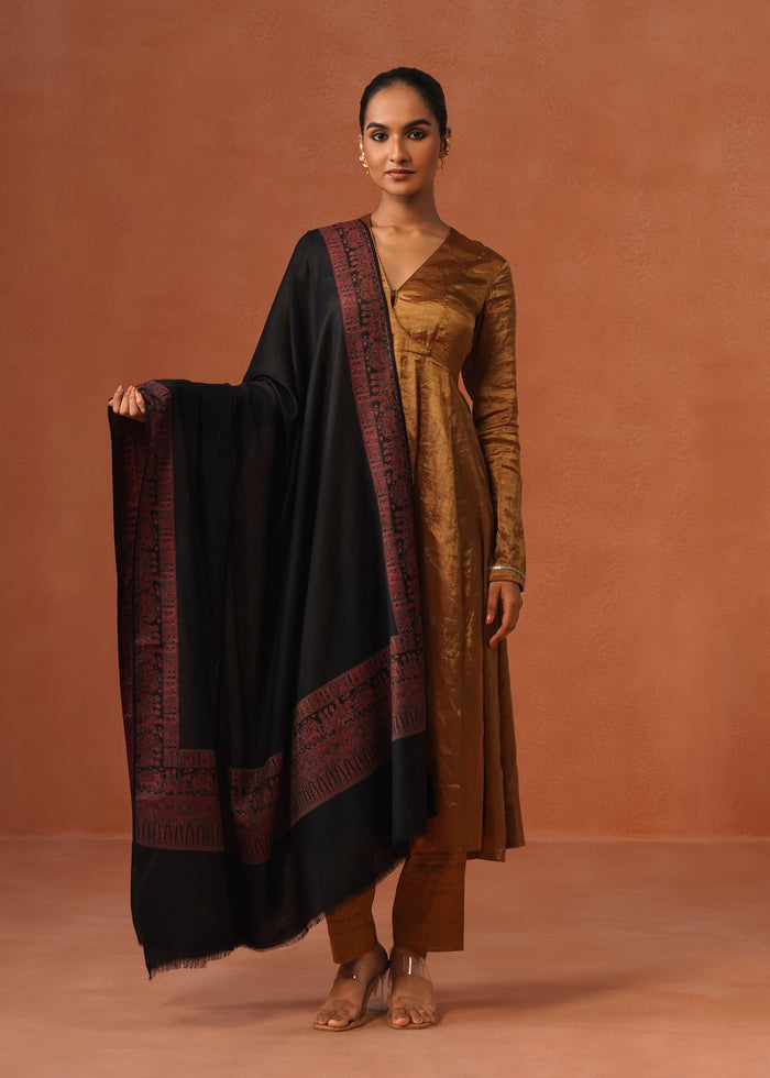 Elephant Border Kani Shawl Black