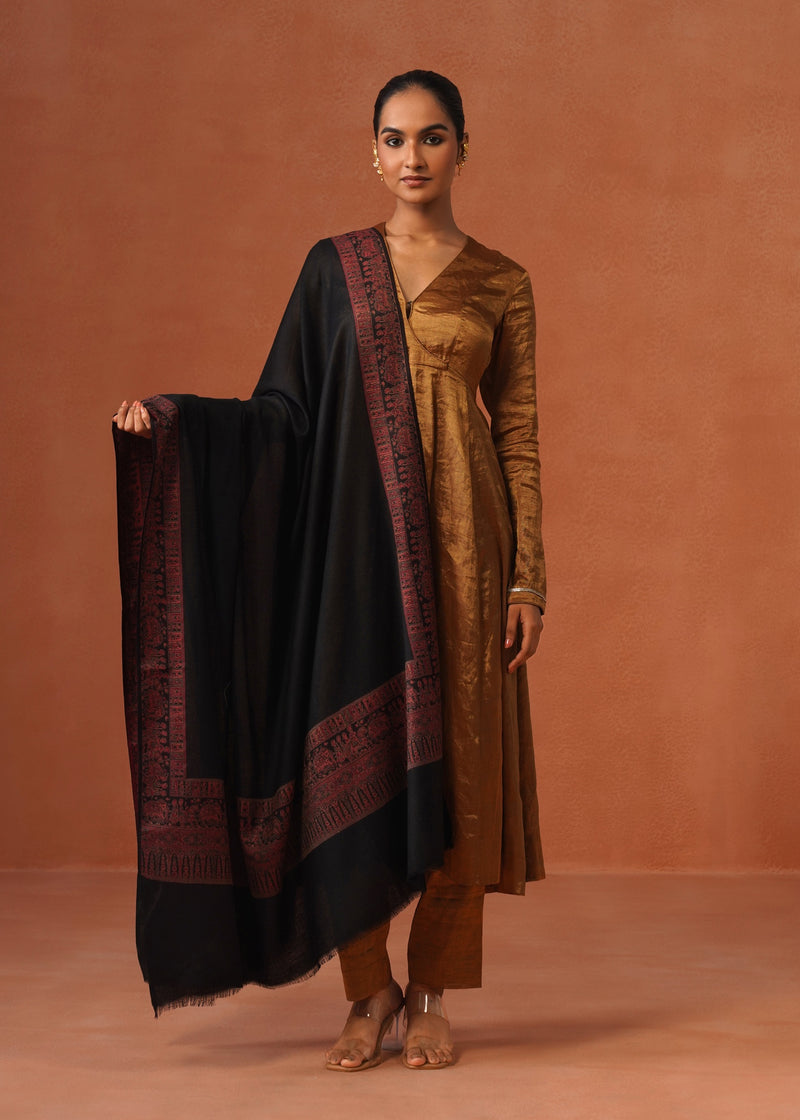 Elephant Border Kani Shawl Black